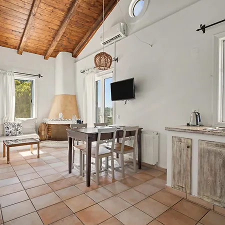 Ostria Holiday home Tsoukaladhes