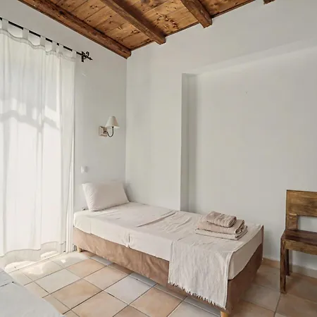 Ostria Holiday home