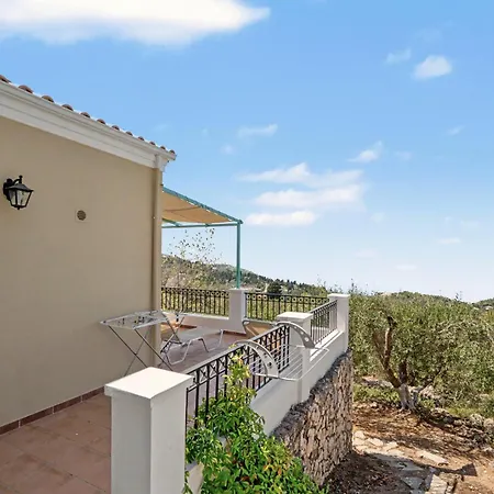 Ostria Holiday home *