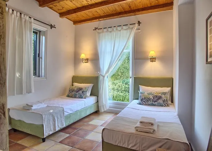 Ostria Holiday home Tsoukaladhes